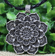 LANGHONG Tibet Spiritual Necklace with Mandala Pendant - Geometry Amulet Religious Jewelry