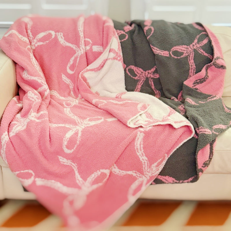 Bow Scalloped Coziest Blanket - Lacatang Shop