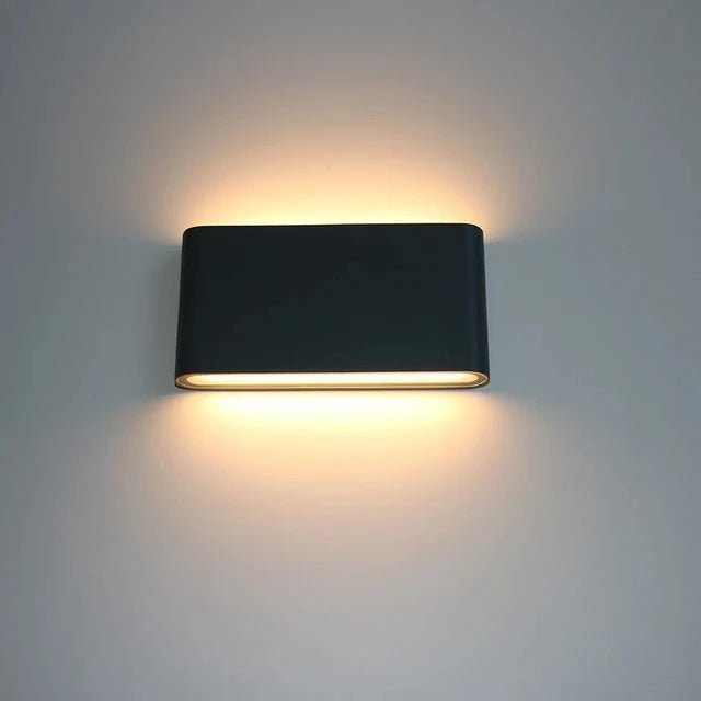LED Outdoor Waterproof IP65 Wall Light for Stylish Illumination