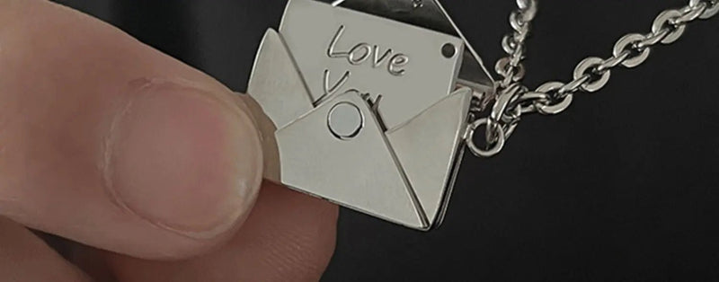 Niche Style Pdstyle Titanium Steel Girls' Practical Necklace - Lacatang Shop